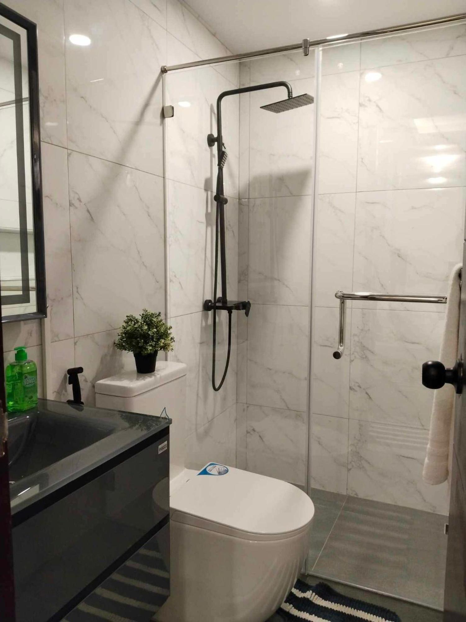 Deluxe Condo 2 Bedroom, 7Th Floor Room Bc In One Madison Tower 3, Megaworld Boulevard, Mandurriao Iloilo City, Philippines Eksteriør bilde