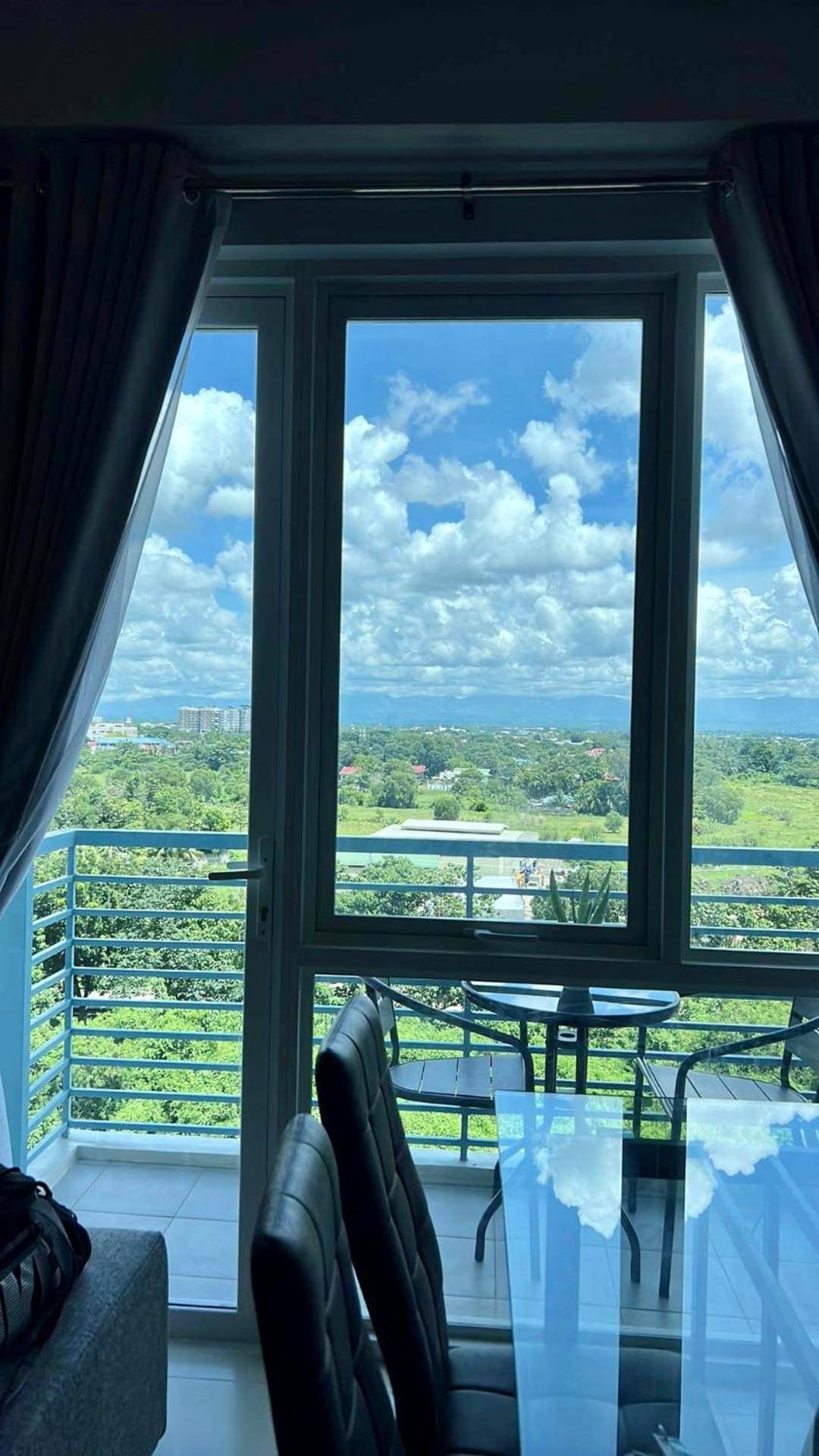 Deluxe Condo 2 Bedroom, 7Th Floor Room Bc In One Madison Tower 3, Megaworld Boulevard, Mandurriao Iloilo City, Philippines Eksteriør bilde