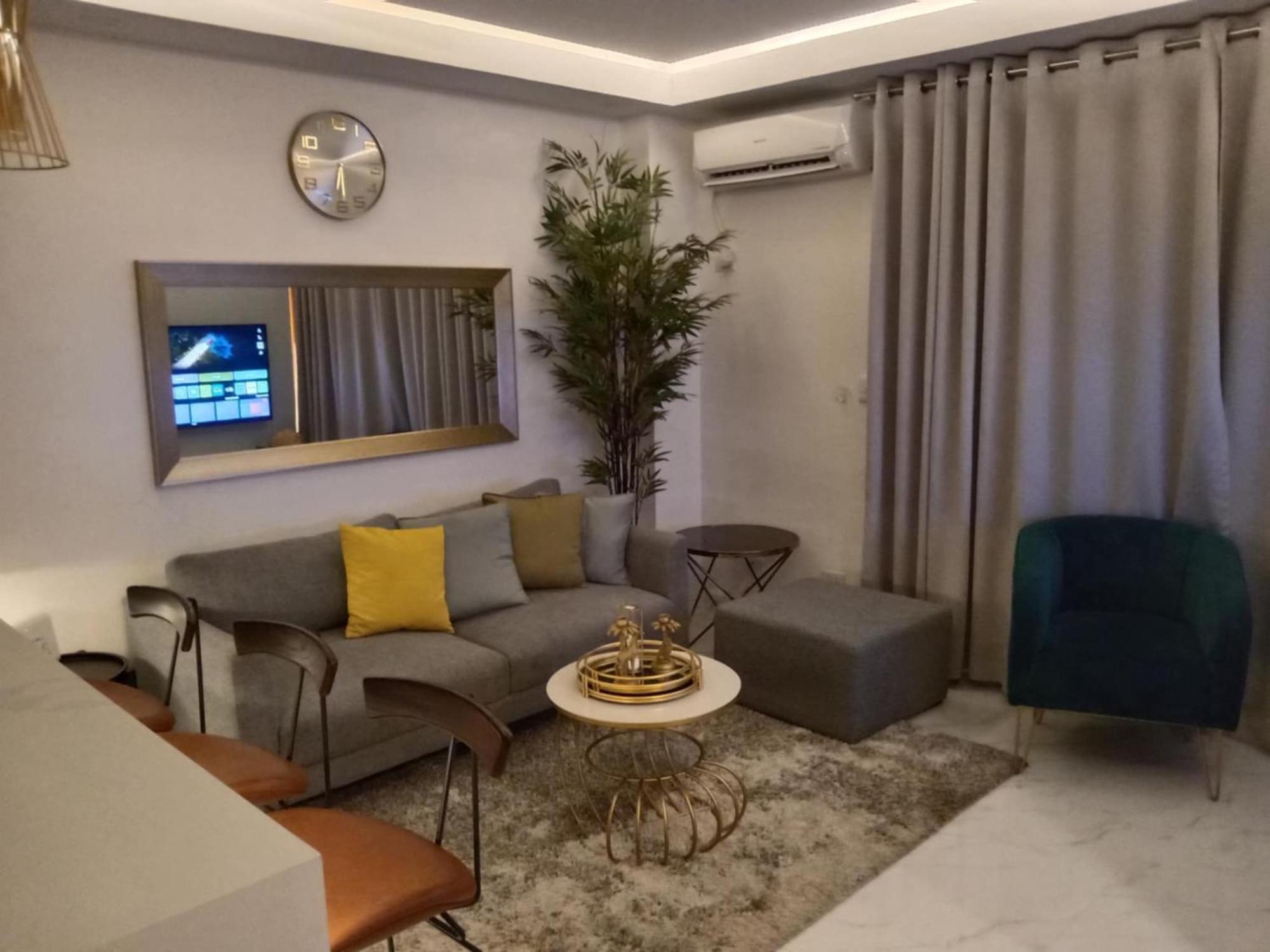 Deluxe Condo 2 Bedroom, 7Th Floor Room Bc In One Madison Tower 3, Megaworld Boulevard, Mandurriao Iloilo City, Philippines Eksteriør bilde