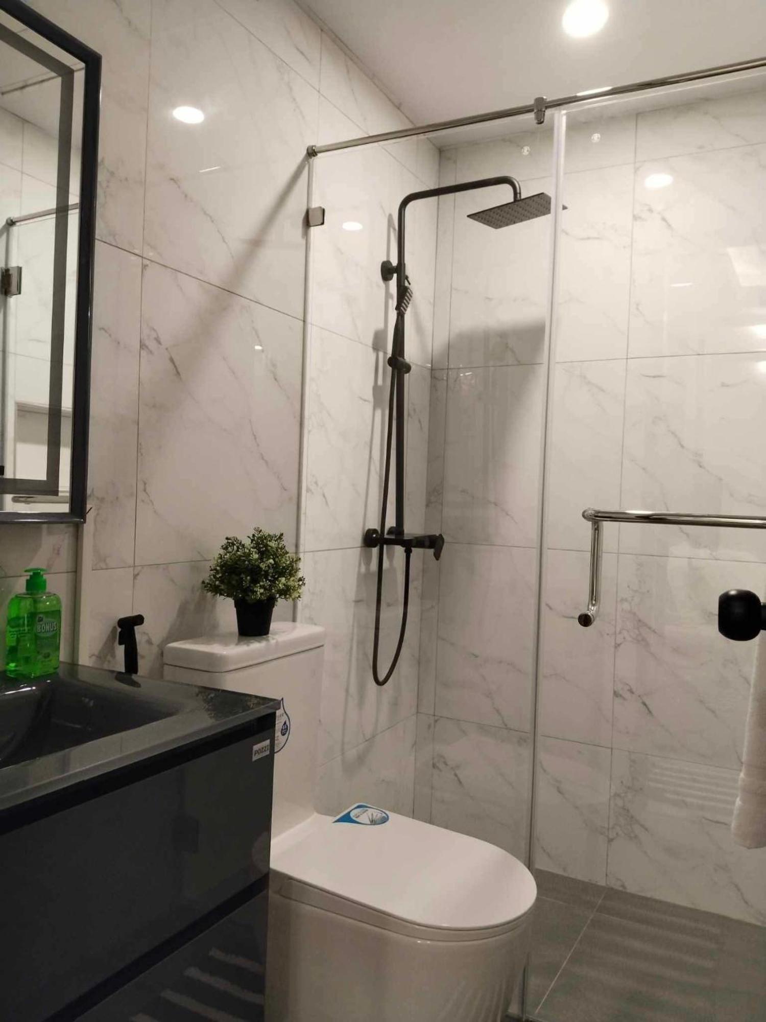 Deluxe Condo 2 Bedroom, 7Th Floor Room Bc In One Madison Tower 3, Megaworld Boulevard, Mandurriao Iloilo City, Philippines Eksteriør bilde